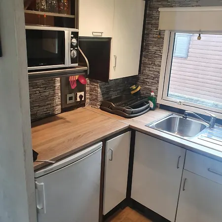 Camping 12mx3,60m Avec Grand Jardin *